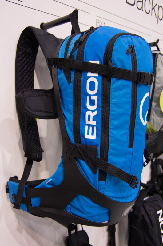 Ergon_11_Die Rucksackpalette wird bei Ergon nun durch den BC2 ergänzt; wahlweise in blau...