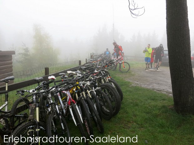 Zugegeben fiel es schon schwer sich nach dem Essen wieder aufs Rad zu schwingen. Aber es lagen noch ein paar tolle Kilometer Wegstrecke vor uns.