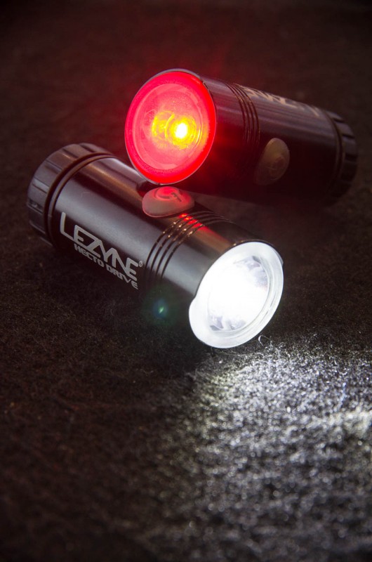 Lezyne_05_Ebenfalls neu ist die Hecto Drive, welche mit bis zu 100 Lumen vorne und 15 Lumen hinten die Nacht erhellen soll