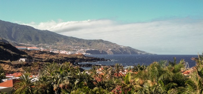 Über den Wolken und auf dem harten Asphalt von Los Llanos: Eine Tagestour auf La Palma.